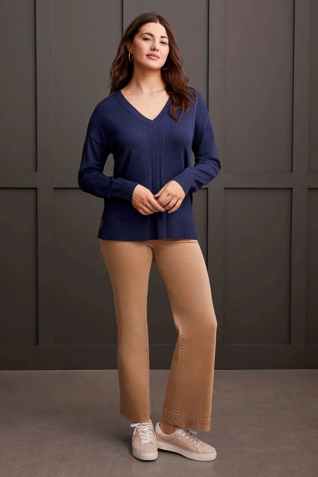 Women’s Long Sleeve V-Neck Sweater Women’s Long Sleeve V-Neck Sweater